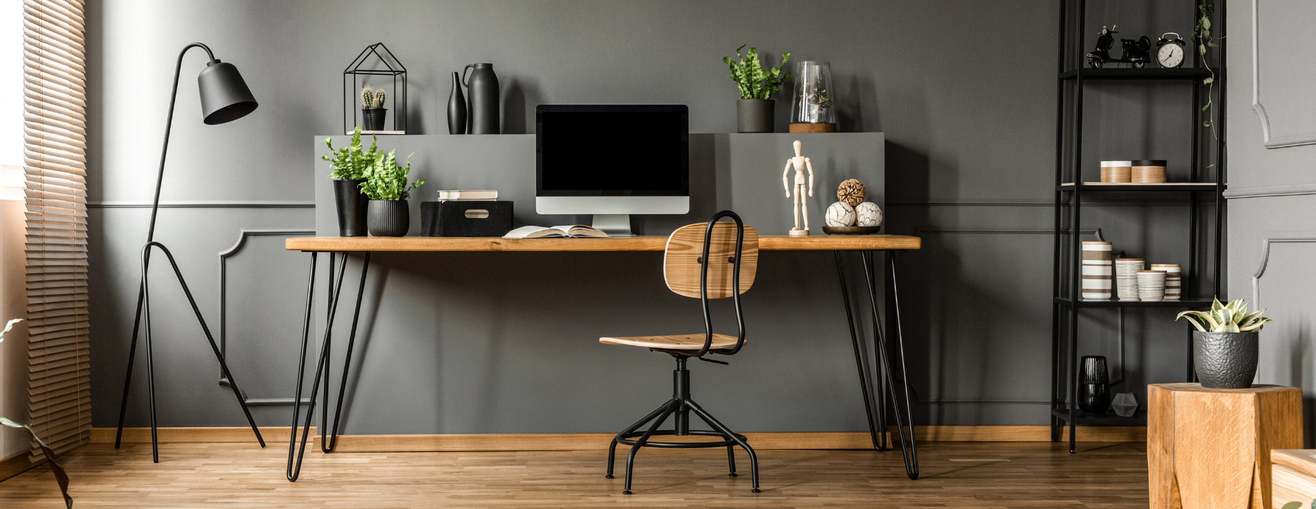 Insolite Kft. - Világítástechnikai eszközök, bútorok, fürdőszobai és konyhai termékek.