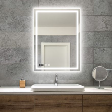 Welland 70x90cm-es fürdőszobatükör LED világítással, állítható színhőmérséklettel és szabályozható fényerővel, és órával, a legjobb áron a piacon. 04B01