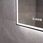Fekete keretes Loft stílusú LED tükör 60x80cm - Páramentesítő - Óra - Fényerő és színhőmérséklet szabályozás - Welland Luxury-Line Loft G1101